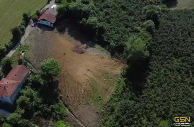 2-GSN GAYRİMENKUL'DEN SAKARYA TOPÇU'DA SATILIK VİLLA İMARLI ARSA